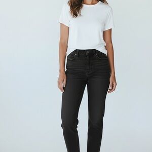 ⭐️👖Women’s “Old Navy” 14 Straight Leg Jeans in Black ((LIKE NEW))👖⭐️